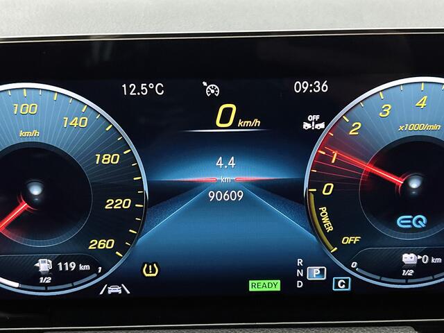 Mercedes-Benz GLA-KLASSE 250 e Plug-In Hybride | Trekhaak | Achteruitrijcamera | Ledkoplampen | Easy-Pack Achterklep |Stoelverwarming voor. Inclusief 24 maanden MB Certified garantie voor Europa. garage-sale