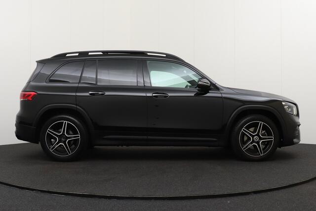 Mercedes-Benz GLB-Klasse 200 Aut. AMG Pano-dak Memory Camera Stoelverw.