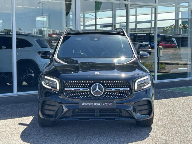 Mercedes-Benz GLB-Klasse 180 AMG | Panoramadak | Sfeerverlichting
