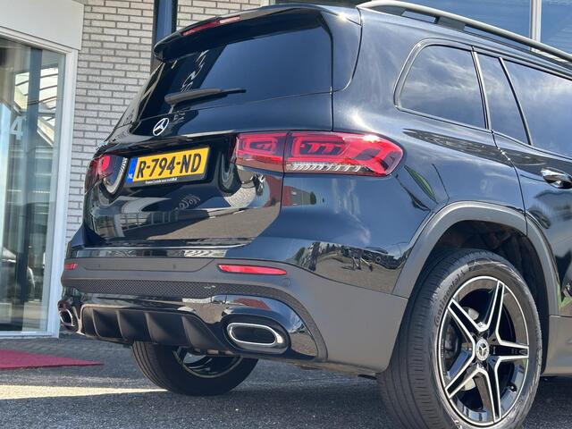 Mercedes-Benz GLB-Klasse 180 AMG | Panoramadak | Sfeerverlichting