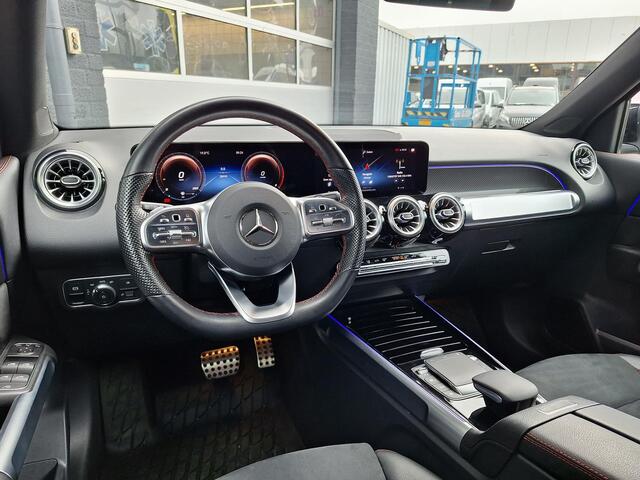 Mercedes-Benz GLB-Klasse 200 AMG Line 7p. | Trekhaak | Stoelverwarming | Widescreen | Advanced Sound System | Sfeerverlichting | Keyless-GO | Elektrische achterklep