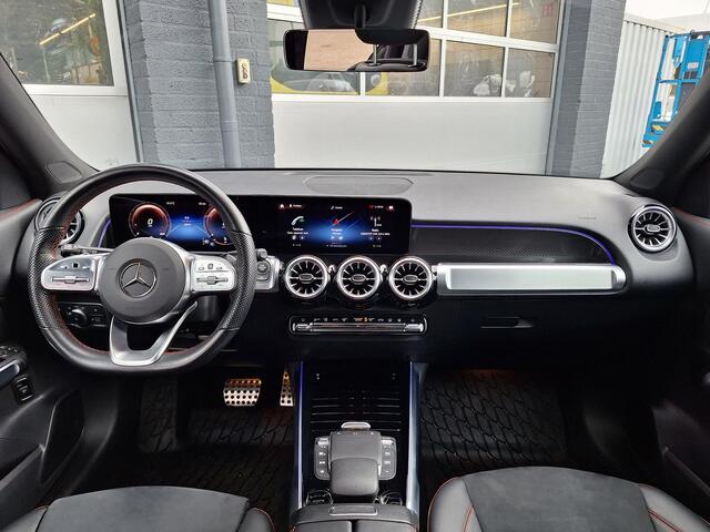 Mercedes-Benz GLB-Klasse 200 AMG Line 7p. | Trekhaak | Stoelverwarming | Widescreen | Advanced Sound System | Sfeerverlichting | Keyless-GO | Elektrische achterklep