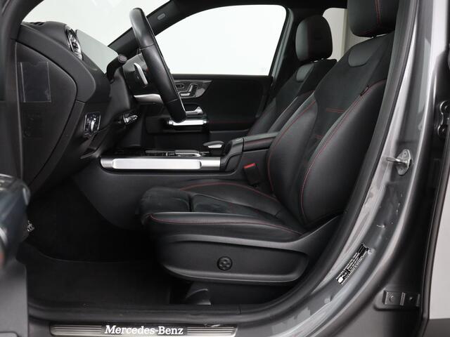 Mercedes-Benz GLB-Klasse 200 Business Solution AMG 7-persoons | Panoramadak | Trekhaak | Stoelverwarming | Matrix LED | Memory | Keyless | Camera | Navigatie