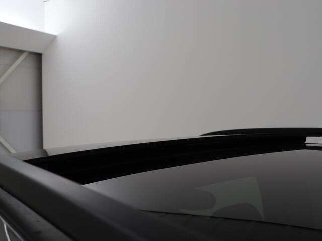 Mercedes-Benz GLB-Klasse 200 Business Solution AMG 7-persoons | Panoramadak | Trekhaak | Stoelverwarming | Matrix LED | Memory | Keyless | Camera | Navigatie