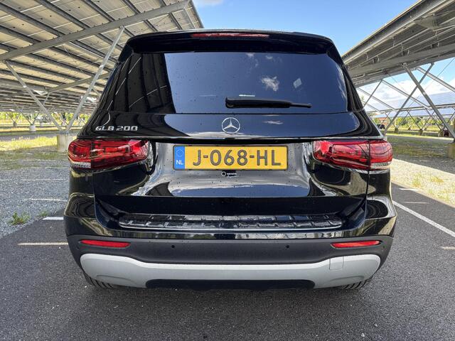 Mercedes-Benz GLB-Klasse 200 Advantage | Dakrails | Widescreen | LED mistlampen | Elektrische achterklep | Parkeercamera |