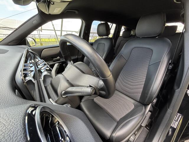 Mercedes-Benz GLB-Klasse 200 Advantage | Dakrails | Widescreen | LED mistlampen | Elektrische achterklep | Parkeercamera |