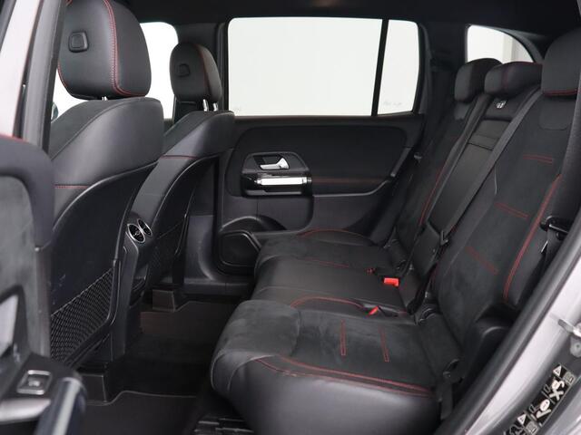 Mercedes-Benz GLB-Klasse 200 Business Solution AMG 7-persoons | Stoelverwarming | Leder/Alcantara | Side Assist | Navigatie | Full LED | Widescreen | Park Assist