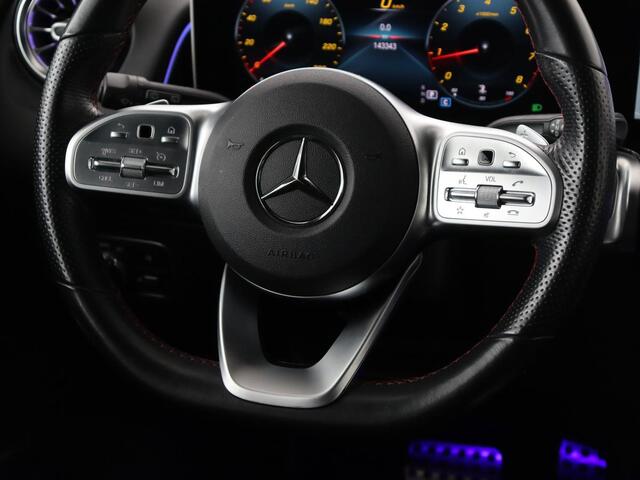 Mercedes-Benz GLB-Klasse 200 Business Solution AMG 7-persoons | Stoelverwarming | Leder/Alcantara | Side Assist | Navigatie | Full LED | Widescreen | Park Assist