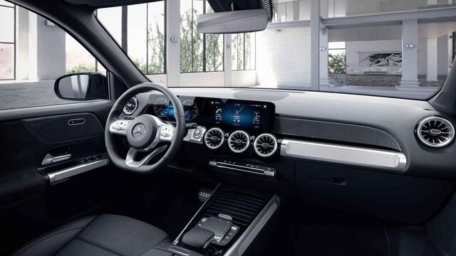 Mercedes-Benz GLB-Klasse 180 Business Line | AMG | Night | Widescreen | Stoelverwarming | Achteruitrijcamera |