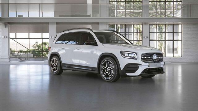 Mercedes-Benz GLB-Klasse 180 Business Line | AMG | Night | Widescreen | Stoelverwarming | Achteruitrijcamera |