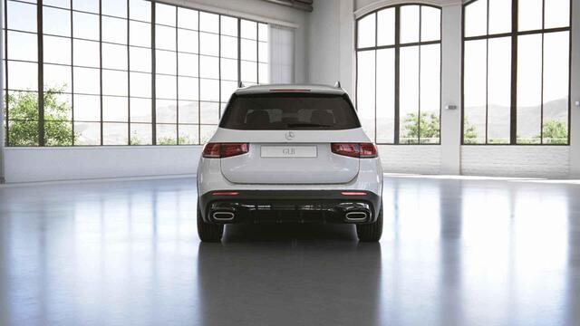 Mercedes-Benz GLB-Klasse 180 Business Line | AMG | Night | Widescreen | Stoelverwarming | Achteruitrijcamera |