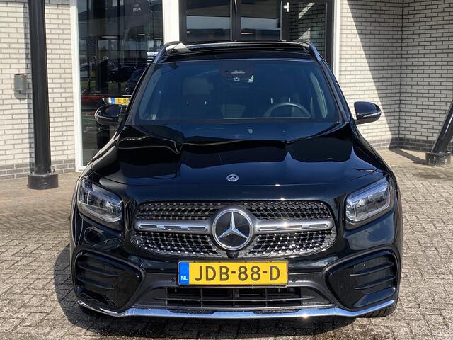 Mercedes-Benz GLB-Klasse 200 AMG | Trekhaak | Panoramadak