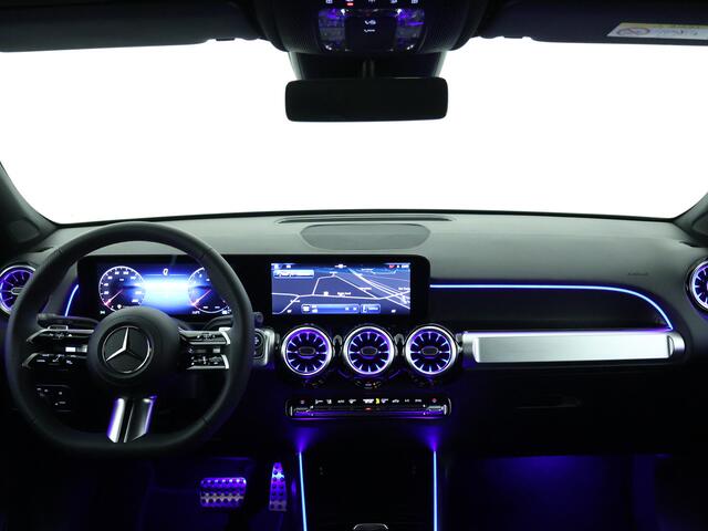 Mercedes-Benz GLB-Klasse 180 AMG -line 7persoons | Trekhaak af fabriek | Nightpakket | Keyless-Go comfortpakket | Parkeerpakket met achteruitrijcamera | USB-pakket plus | GUARD 360 ° Vehicle protection Plus | EASY PACK achterklep |