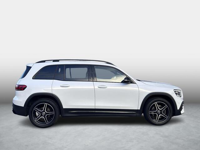 Mercedes-Benz GLB-Klasse 200 Business Solution AMG | Stoelverwarming |Sfeerverlichting|Night pakket