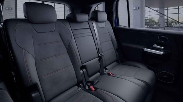 Mercedes-Benz GLB-Klasse AMG 35 4MATIC Premium Plus | Panoramadak | Memory | Burmester | Distronic |