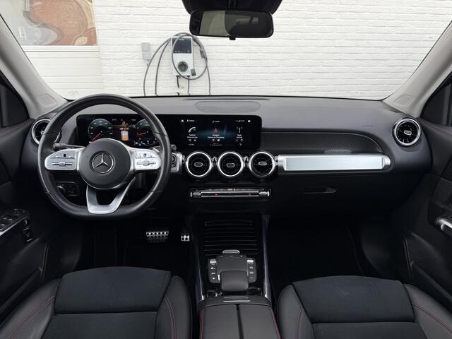 Mercedes-Benz GLB-Klasse 200 Business Solution AMG | Pano | Trekhaak | Navi | Camera | LED | DAB+