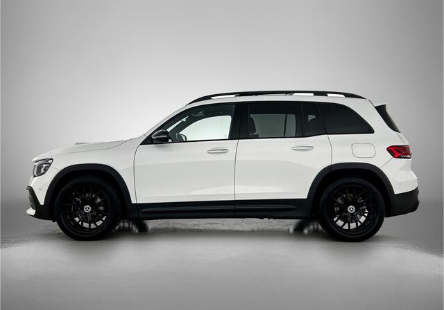 Mercedes-Benz GLB-Klasse 200 Premium 7p. AMG Styling | Panoramadak | Wegklapbare trekhaak | Nightpakket Inclusief 24 maanden MB Certified garantie voor Europa.