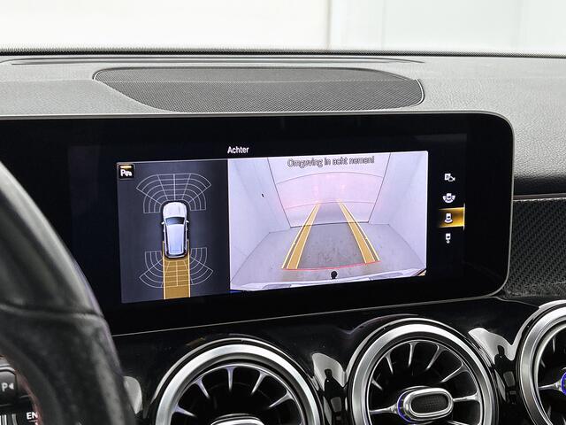 Mercedes-Benz GLB-Klasse 200 Premium 7p. AMG Styling | Panoramadak | Wegklapbare trekhaak | Nightpakket Inclusief 24 maanden MB Certified garantie voor Europa.