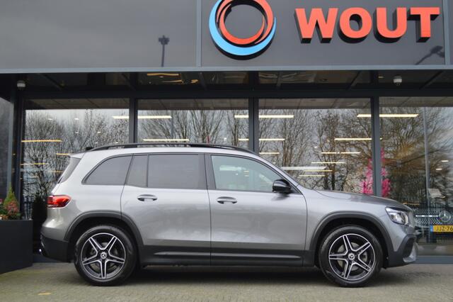 Mercedes-Benz GLB-Klasse 200 AMG Led Panorama Widescreen Sfeer Camera Night CarPlay Pdc