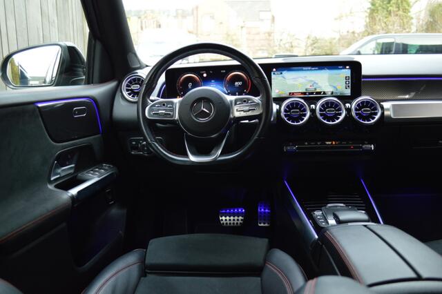 Mercedes-Benz GLB-Klasse 200 AMG Led Panorama Widescreen Sfeer Camera Night CarPlay Pdc