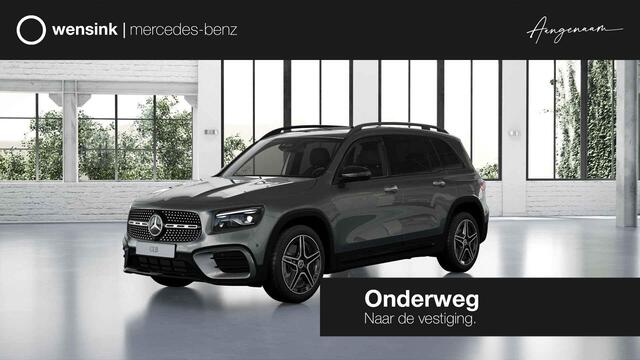Mercedes-Benz GLB-Klasse 180 Business Solution AMG | Premium Plus | Panoramaschuifdak | Trekhaak | Winterpakket
