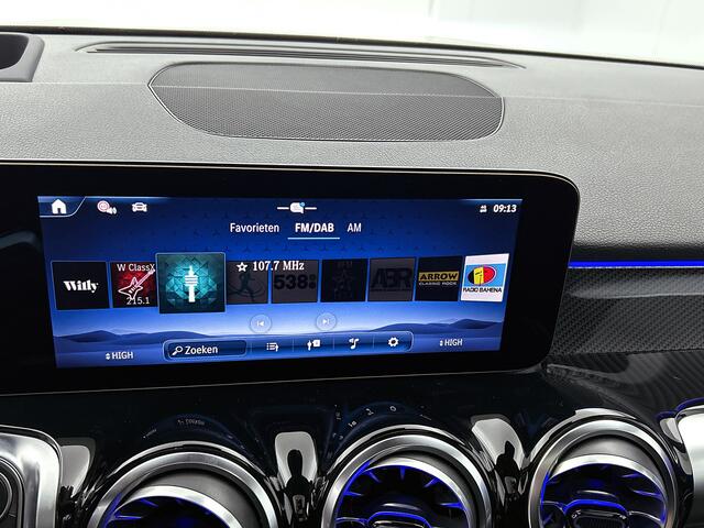 Mercedes-Benz GLB-Klasse 180 Business Solution AMG | AMG Line Plus pakket | Trekhaak | GUARD 360 ° Vehicle protection Plus | Panoramaschuifdak | Nightpakket | smartphone integratie | 360° camera | 20 inch AMG velgen | Head-up display |