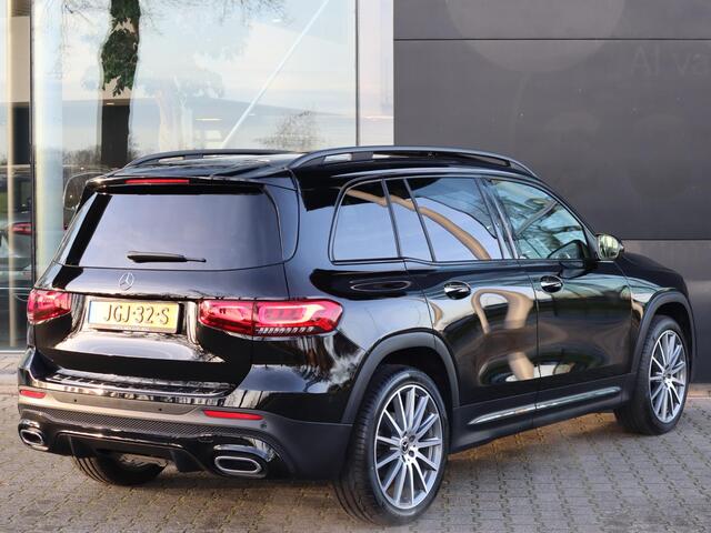 Mercedes-Benz GLB-Klasse 200 AMG line | Panoramadak | Dodehoekassistent | Navigatie | Trekhaak | Camera | Automaat
