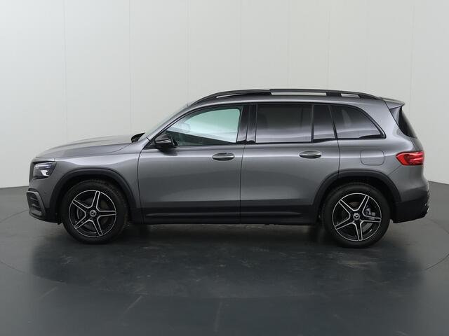 Mercedes-Benz GLB-Klasse 180 Business Solution AMG | Premium Plus | Panoramaschuifdak | Trekhaak | Winterpakket |