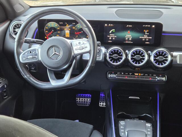 Mercedes-Benz GLB-Klasse 200 Premium Plus, AMG-line, 7-Persoons, Sfeerverlichting, Burmester, Camera,