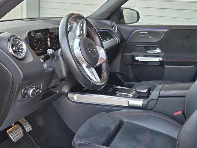 Mercedes-Benz GLB-Klasse 200 Premium Plus, AMG-line, 7-Persoons, Sfeerverlichting, Burmester, Camera,