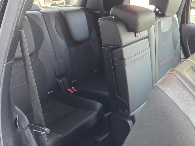 Mercedes-Benz GLB-Klasse 200 Premium Plus, AMG-line, 7-Persoons, Sfeerverlichting, Burmester, Camera,