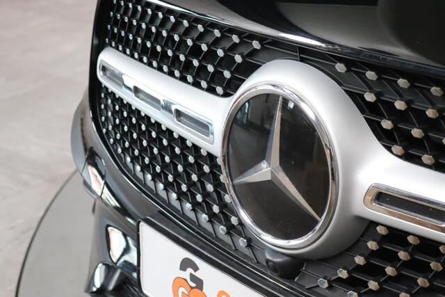 Mercedes-Benz GLB-Klasse 200 Premium Plus, AMG-line, 7-Persoons, Sfeerverlichting, Burmester, Camera