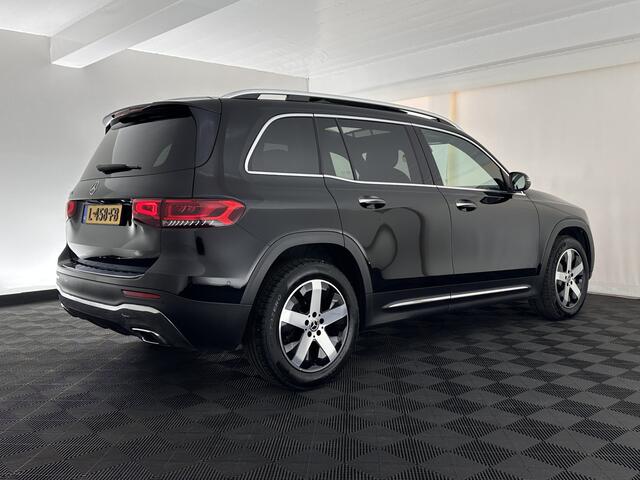 Mercedes-Benz GLB-Klasse 200 Business Solution Luxury (INCL-BTW) *PANO | LEATHER | FULL-LED | AMBIENTLIGHT | HEATED-SPORTSEATS | WIDESCREEN-DIGICOCKPIT | DAB+ | NAVI-FULLMAP | CAMERA | PRIVACYGLASS | LANE-ASSIST | DYNAMIC-SELECT | 18'
