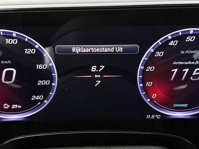 Mercedes-Benz GLB-Klasse 250+ Business Solution AMG 7p. 85.5 kWh | Premium Plus | Winterpakket | Nightpakket | Trekhaak | Verstelbare demping | Smartphone integratie | Vast panoramadak |