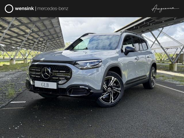 Mercedes-Benz GLB-Klasse 250+ Business Solution Luxury 7p. 85.5 kWh | Night | Trekhaak | Derde zitrij | Premium pakket | Parkeercamera | Sfeerverlichting |