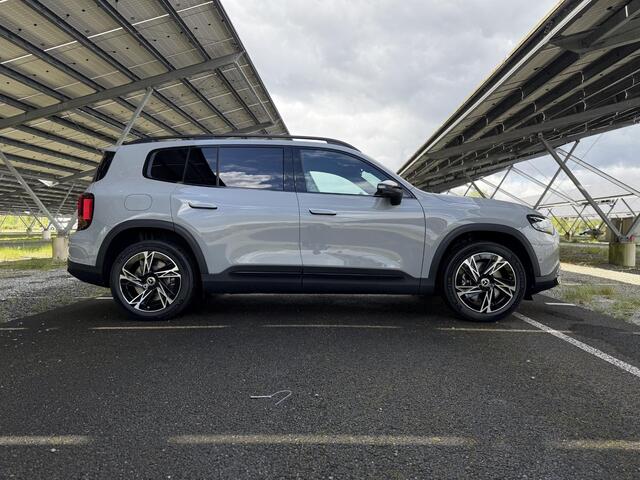 Mercedes-Benz GLB-Klasse 250+ Business Solution Luxury 7p. 85.5 kWh | Night | Trekhaak | Derde zitrij | Premium pakket | Parkeercamera | Sfeerverlichting |