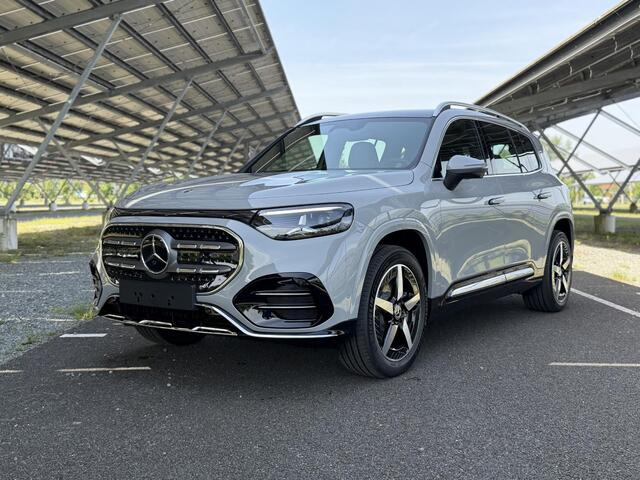 Mercedes-Benz GLB-Klasse 250+ Business Solution AMG 85.5 kWh | Panoramadak | Stoelverwarming | LED koplampen | Sfeerverlichting| Sportstoelen |