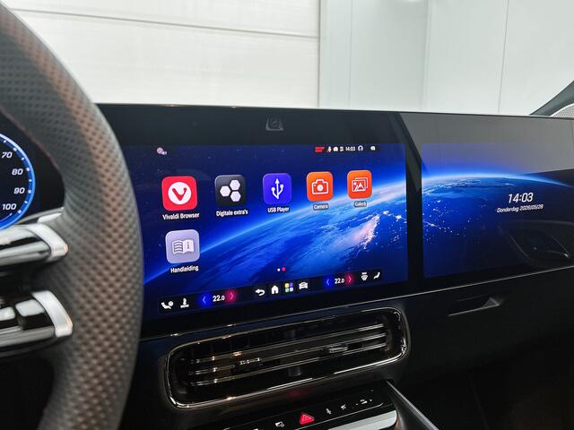 Mercedes-Benz GLB-Klasse 250+ Business Solution AMG 7p. 85.5 kWh | Premium Plus pakket | Winterpakket | Nightpakket | Parkeerpakket | Trekhaak | Vast panoramadak | GUARD 360° | 19" vijfspaaks lichtmetalen AMG-velgen | Burmester® 3D surround sound |