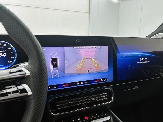 Mercedes-Benz GLB-Klasse 250+ Business Solution AMG 7p. 85.5 kWh | Premium Plus pakket | Winterpakket | Nightpakket | Parkeerpakket | Trekhaak | Vast panoramadak | GUARD 360° | 19" vijfspaaks lichtmetalen AMG-velgen | Burmester® 3D surround sound |