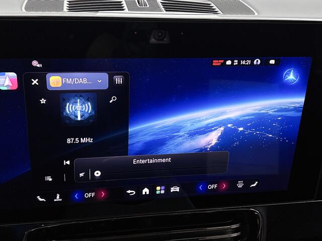 Mercedes-Benz GLB-Klasse 200 Business Solution AMG | Advanced plus pakket | Nightpakket | Memorypakket | THERMOTRONIC | Vast panoramadak | Sierdelen geborsteld aluminium | Sportstoelen | MULTIBEAM LED | Verstelbare demping | 20" multispaaks lichtmetalen AMG-velgen |