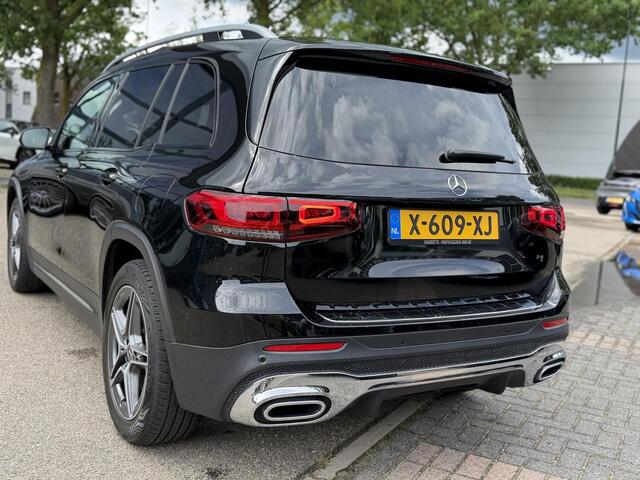 Mercedes-Benz GLB-Klasse 200 Business Solution AMG PANORAMADAK | SFEERVERLICHTING | ELEKTRISCHE TREKHAAK | CAMERA | STOELVERWARMING | MERCEDES-DEALER ONDERHOUDEN | MERCEDES GARANTIE T/M 05-2028