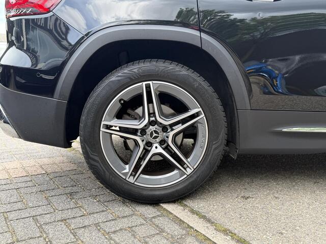 Mercedes-Benz GLB-Klasse 200 Business Solution AMG PANORAMADAK | SFEERVERLICHTING | ELEKTRISCHE TREKHAAK | CAMERA | STOELVERWARMING | MERCEDES-DEALER ONDERHOUDEN | MERCEDES GARANTIE T/M 05-2028
