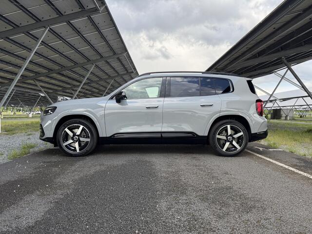 Mercedes-Benz GLB-Klasse 250+ Business Solution AMG 85.5 kWh | Night | Premium Pakket | Superscreen | Panoramadak | Trekhaak | Sportstoelen | Memory |