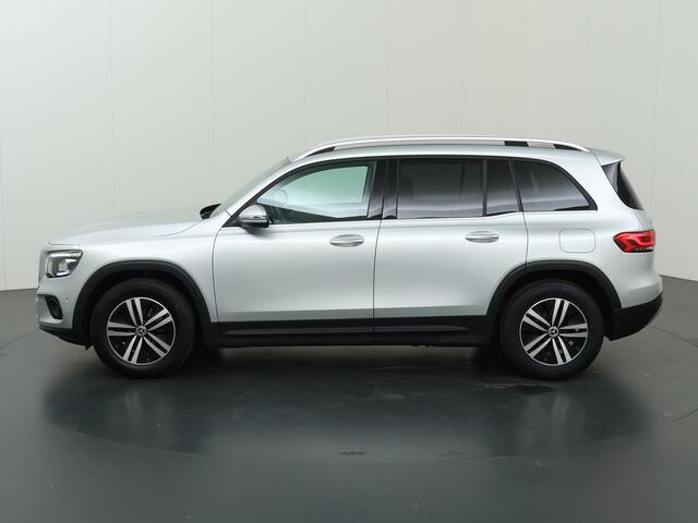 Mercedes-Benz GLB-Klasse 200 Advantage | Widescreen | Style pakket | Achteruitrijcamera | Getint glas |