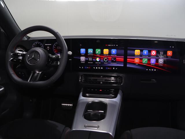Mercedes-Benz GLB-Klasse 250+ Business Solution AMG 85.5 kWh | Premium pakket | Nightpakket | Dodehoekassistent | Achteruitrijcamera | Superscreen |
