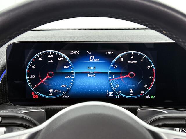 Mercedes-Benz GLB-Klasse 200 automaat Luxury 7-persoons | Trekhaak | Panorama schuifdak | MultiBeam Led | Lederlook + Memory Seats | Keyless Go| 360gr camera | Inclusief 24 maanden Mercedes-Benz Certified garantie voor Europa.
