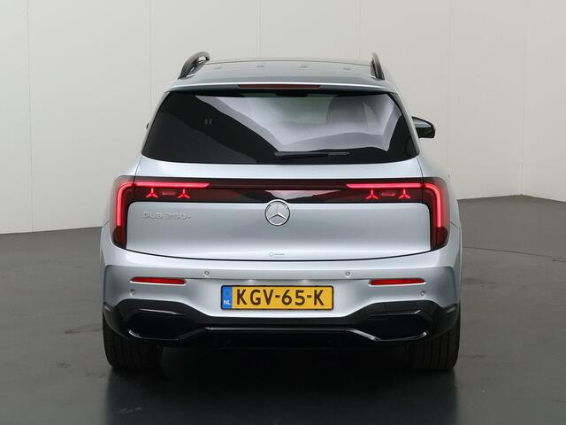 Mercedes-Benz GLB-Klasse 250+ Business Solution AMG 85.5 kWh | Panoramadak | Stoelverwarming | LED koplampen | AMG-Line | Sportstoelen | Trekhaak |