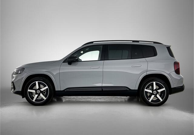 Mercedes-Benz GLB-Klasse 200 Business Solution AMG 7p. 58 kWh | Premium Plus pakket | Winterpakket | Nightpakket | Parkeerpakket | Trekhaak | Sportstoelen | GUARD 360° | Vast panoramadak | Burmester® 3D surround sound system | 19" vijfspaaks AMG-velgen |