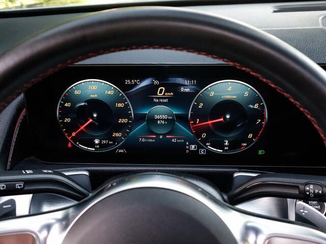 Mercedes-Benz GLB-Klasse 200 Business Solution AMG 2e-Eig. & Keurig-Onderh. BOVAG-Garantie. NL-Auto.