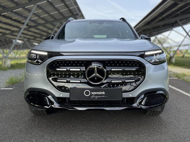 Mercedes-Benz GLB-Klasse 250+ Business Solution Luxury 7p. 85.5 kWh | Night | Panoramadak | Superscreen | Memory | Massage | Trekhaak | Sfeerverlichtig |